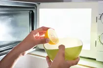 Don’t Toss That Leftover Soju: A Natural Kitchen Cleaner That Cuts Through Grease
