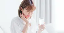 牙龈疼痛就吃这种营养补充剂？医生提醒勿过度迷信