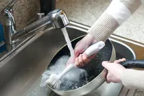 “Dầu ăn cũ, đừng vứt đi”: 5 cách sử dụng đơn giản tại nhà