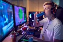 Rethinking the Gamer’s Draught: Is Your Late-Night Drink Helping or Hurting?