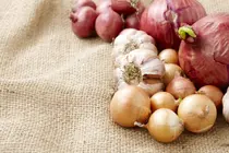 Five Anti-Inflammatory Powerhouses to Add to Your Daily Diet, According to a Pharmacist