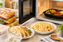 Too Hot to Cook? The Crucial Safety Checklist Before Microwaving Frozen Meals