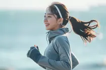 调查显示：六成职场人士愿为健康管理付费，精神与心灵健康越好，付费意愿越高