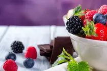 Всегда ли сахар повышает риск рака? Онколог рассказал, какие продукты стоит включить в рацион