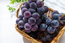 Four Fruits That Support Weight Loss and Natural Detoxification