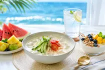 Beat the Summer Heat: Eight Foods to Recharge a Heat-Drained Body