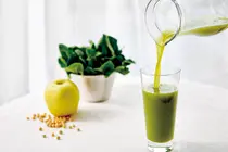 Rethinking the First Meal: Herbal Pharmacist Cho Seung-woo on Fasting, Morning Juice, and Sustainable Health