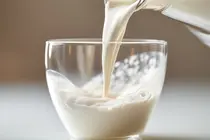 Safe to Drink at Night: Six Bedtime Beverages That Help Manage Blood Sugar