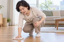 Is Housework Hurting Your Knees? Common Movements That Accelerate Joint Wear