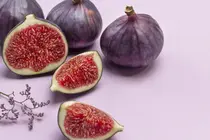 In-Season Figs Offer Slew of Health Benefits, From Digestion to Blood Pressure Control