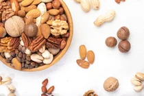 Kiên trì ăn các loại hạt và “hiệu quả từ chất béo tốt”: Mỡ máu cao và đường huyết thay đổi ra sao?