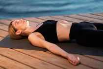 “Tidur Tidak, Sedang Istirahat Dalam”⋯Apa Efek Yoga Tidur yang Dilakukan CEO Google?