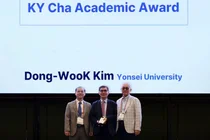 Terapi sel punca untuk Parkinson masuk uji klinis kedua di dunia; Prof Kim Dong-wook raih Penghargaan Akademik Cha Kwang-ryul