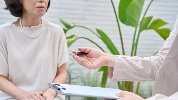 因担心副作用而拒服高脂血症药物？其实未必有必要