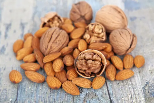 Almonds vs. Walnuts: Which Nut Best Suits Your Health Goals?