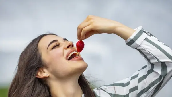 Eating Strawberries and Blueberries Regularly: Why Consistency Is the 'Most Important Thing'
