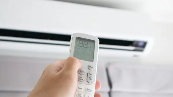 Climatisation : baisser la température sans précaution peut nuire à la santé… trois règles à suivre