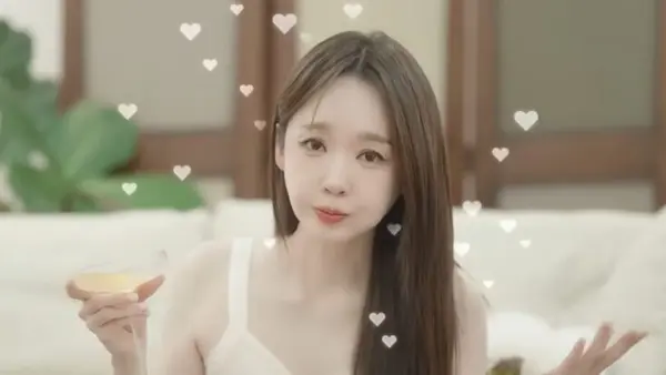 Ten Years of One Meal a Day: Davichi's Kang Min-kyung Shares Her Disciplined Fitness Routine