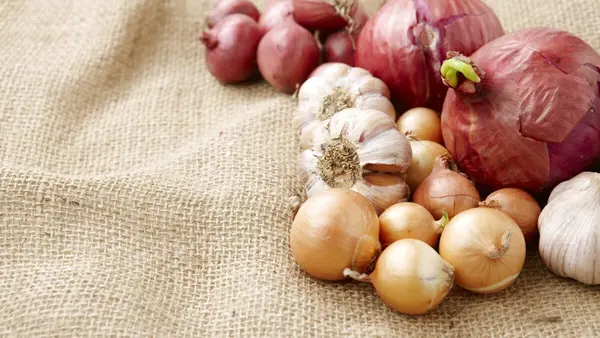 Five Anti-Inflammatory Powerhouses to Add to Your Daily Diet, According to a Pharmacist