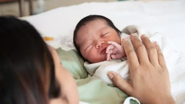 'Can I Be a Mother, Too?': 30-Year Study Shows Safe Pregnancy Is Possible with Valvular Heart Disease