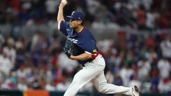 Pitching 150 km/h at Age 42: How KBO Veteran Noh Kyung-eun Defies Father Time
