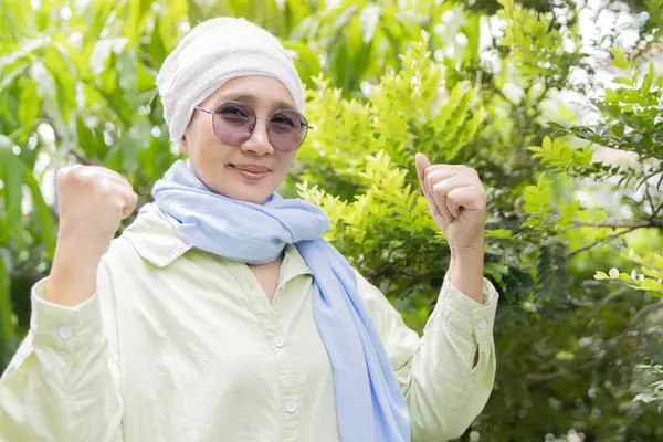 Lors de la découverte du cancer de l'ovaire, 70 % des cas présentent des métastases dans le 'péritoine'... à cause de la 'stratégie rusée' des cellules cancéreuses ?