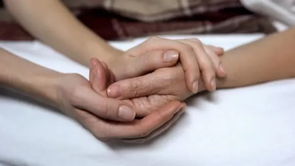 Tôi sẽ kết thúc cuộc sống ở đâu? Cơ sở dưỡng lão hay ngôi nhà thân thuộc... điều gì là điều hối tiếc nhất?