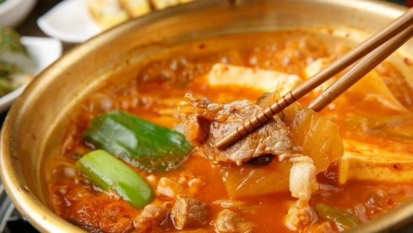 Pourquoi la gestion de la glycémie fait-elle perdre du poids ?