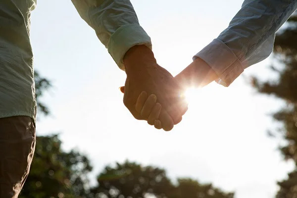 The Current Middle-Aged Generation: The Last Generation Supporting Parents - When Will Children Become Independent? Can Longevity Be a Blessing?