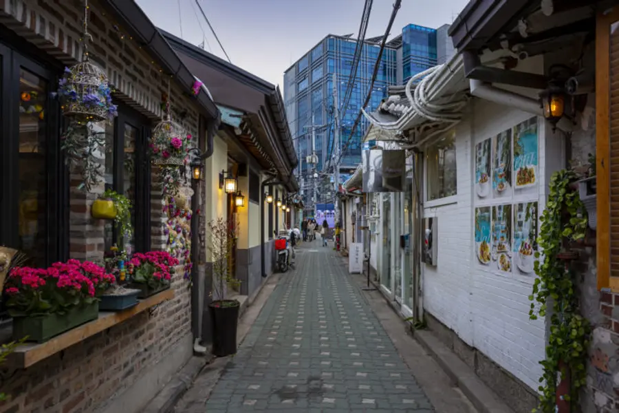 Ikseon-dong Alley. Photo=Clipart Korea